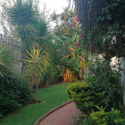 Townhouse For Sale in Menlyn, Pretoria